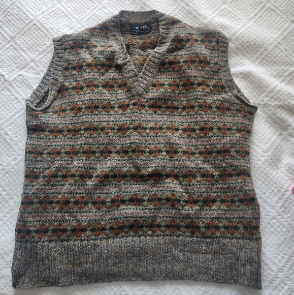 Burberry Men's V-Neck Sweater Vest - Brown and Gray Pattern Vintage - Picture 1 of 7